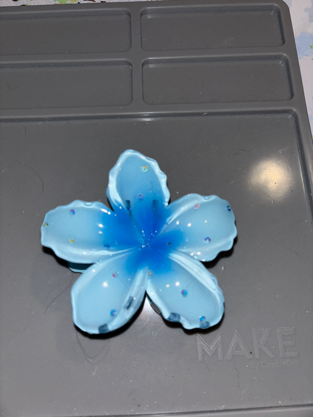 Rhinestone lily flower claw clip BLUE